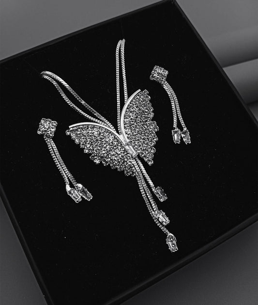 LuxeFlair™ Butterfly Pendant Necklace & Earrings Set – Elegant Symbol of Grace & Beauty