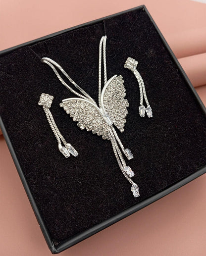 LuxeFlair™ Butterfly Pendant Necklace & Earrings Set – Elegant Symbol of Grace & Beauty